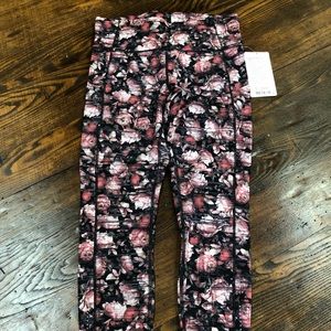 NWT Lululemon Fast and Free Leggings size 10